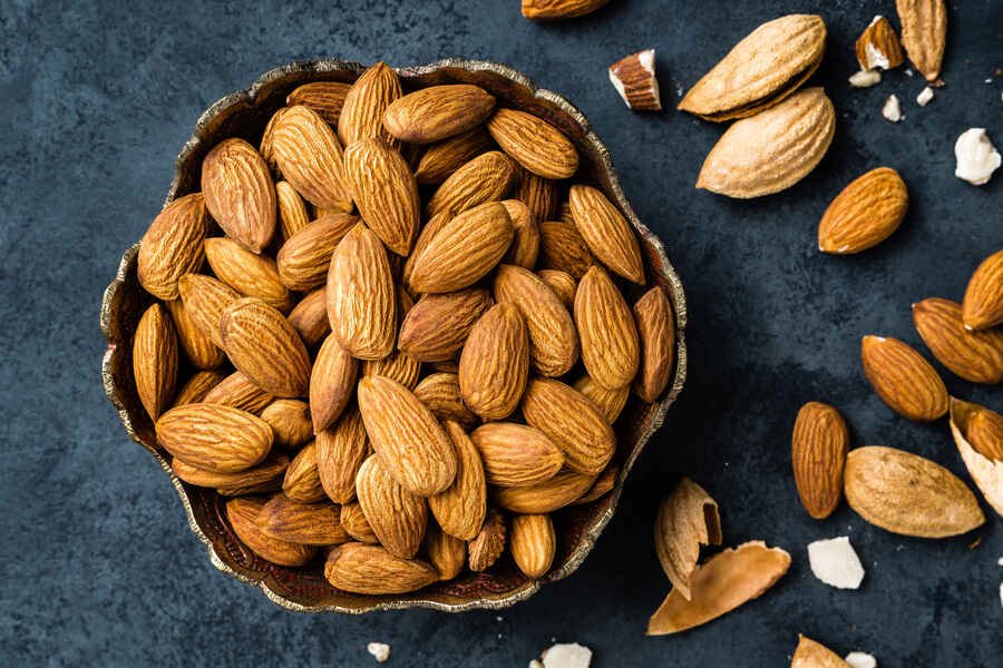Benefits of Eating Soaked Almonds