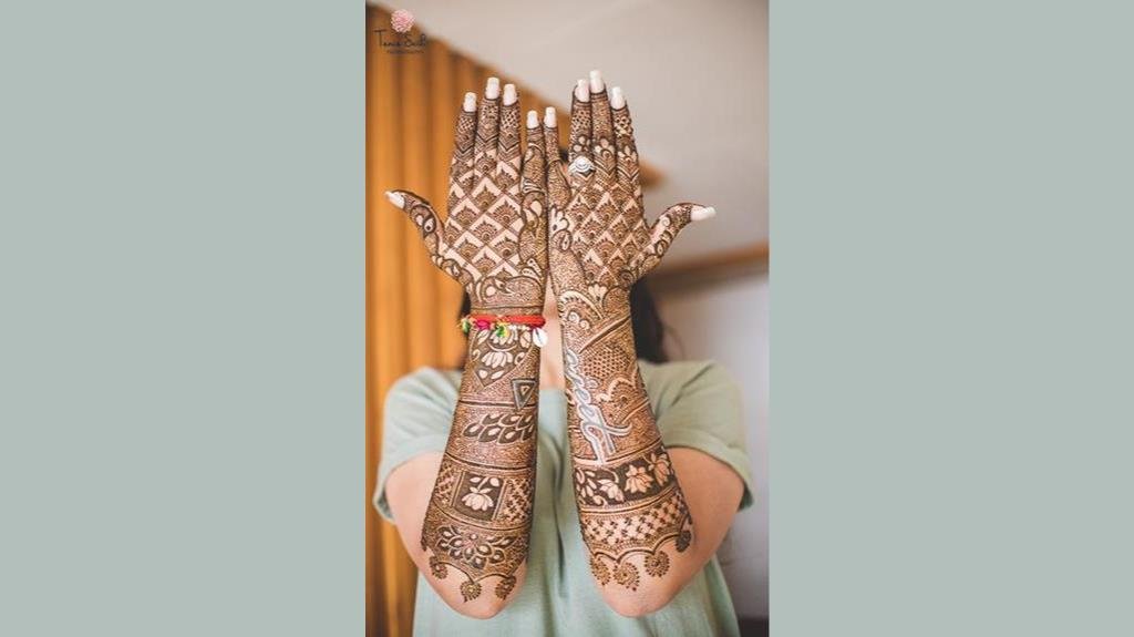 intricate henna patterns for weddings